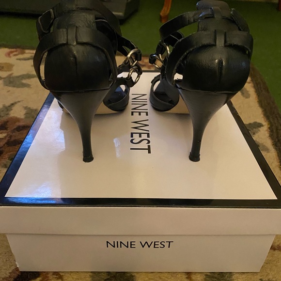 Nine West Gladiator sandals size 7 - Picture 5 of 7